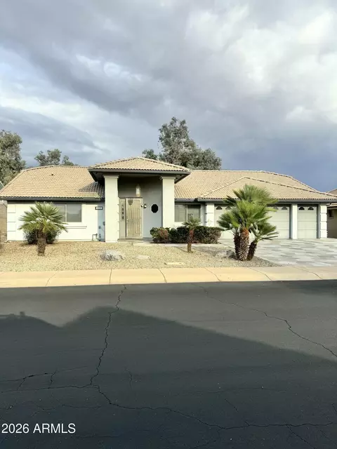 2115 S Lindenwood Ave, Mesa, AZ 85209