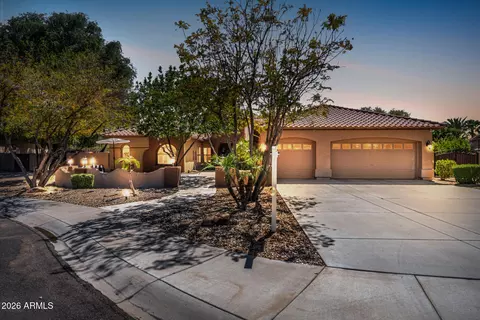 11627 E Regal Ct, Chandler, AZ 85249