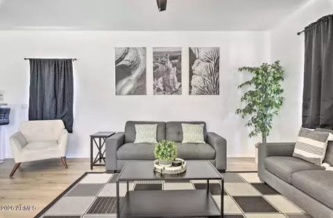 525 N Miller Rd #216, Scottsdale, AZ 85257