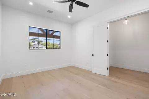 Bedroom - 3913 E Campbell Ave, Phoenix, AZ 85018 photo 2 of 6