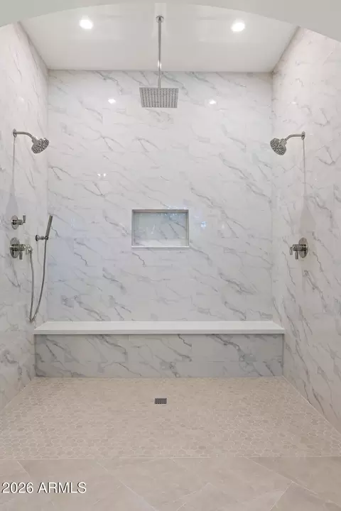 Bath - 3913 E Campbell Ave, Phoenix, AZ 85018 photo 6 of 7