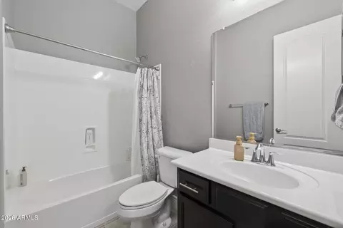 Bath - 2676 E La Costa Dr, Gilbert, AZ 85298 photo 3 of 4