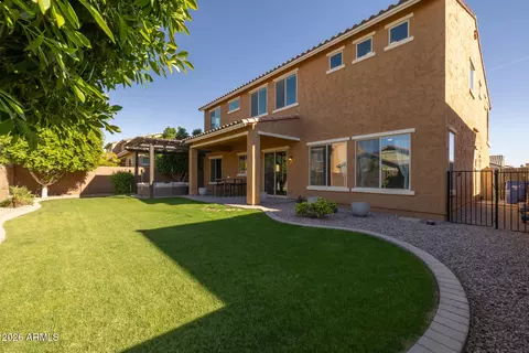 Exterior - 2676 E La Costa Dr, Gilbert, AZ 85298 photo 4 of 10