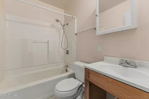 Bath - 336 E Congress Ave, Coolidge, AZ 85128 photo 1 of 2