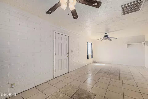 Living - 336 E Congress Ave, Coolidge, AZ 85128 photo 1 of 2