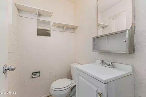 Bath - 336 E Congress Ave, Coolidge, AZ 85128 photo 2 of 2