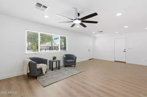 Living - 1534 E Hampton Cir, Mesa, AZ 85204 photo 2 of 7