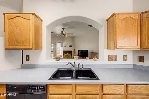 Kitchen - 22843 E Ivanhoe St, Mesa, AZ 85212 photo 2 of 9