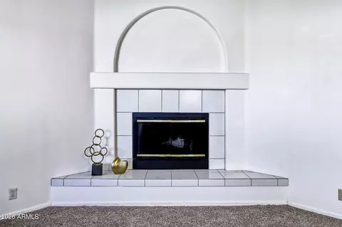 Living - 16840 S 36th Pl, Phoenix, AZ 85048 photo 3 of 4