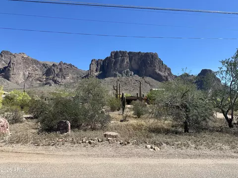 2635 N Prospectors Rd, Apache Junction, AZ 85119