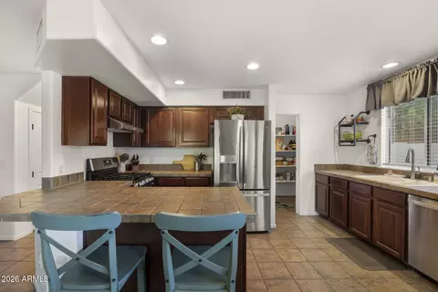 Kitchen - 4026 E Betsy Ct, Gilbert, AZ 85296 photo 1 of 1