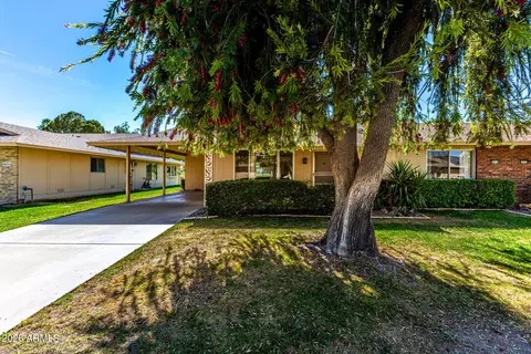 18218 N 99th Dr, Sun City, AZ 85373