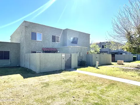 5306 W Sheena Dr, Glendale, AZ 85306