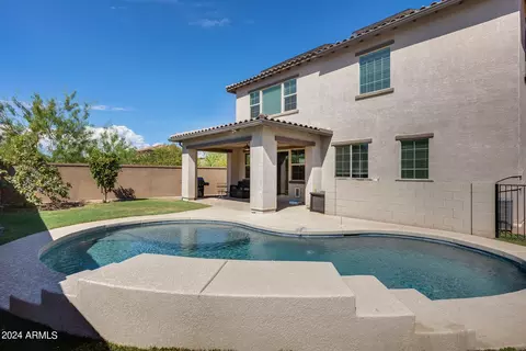 130 N Bay Dr, Gilbert, AZ 85233