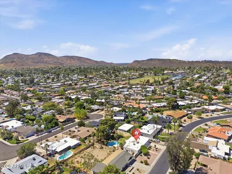 View/Area - 341 E Deepdale Rd, Phoenix, AZ 85022 photo 3 of 10