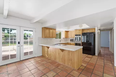 Kitchen - 341 E Deepdale Rd, Phoenix, AZ 85022 photo 1 of 3