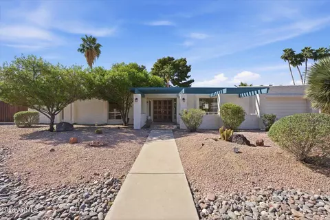 Exterior - 341 E Deepdale Rd, Phoenix, AZ 85022 photo 2 of 14