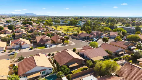 View/Area - 6906 E Laguna Azul Ave, Mesa, AZ 85209 photo 3 of 7