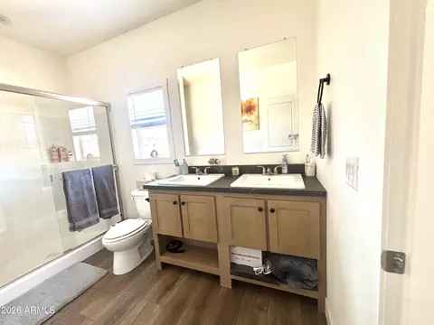 Bath - 216 E Aero Dr, Payson, AZ 85541 photo 1 of 6