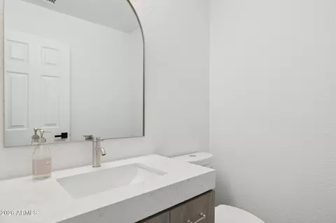 Bath - 2451 E Dry Creek Rd, Phoenix, AZ 85048 photo 10 of 11