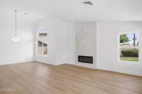 Living - 2451 E Dry Creek Rd, Phoenix, AZ 85048 photo 3 of 4