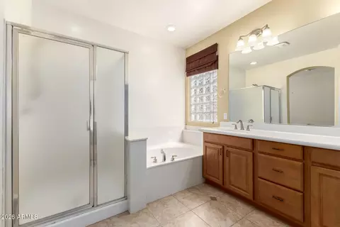 Bath - 10438 E Knowles Ave, Mesa, AZ 85209 photo 3 of 4