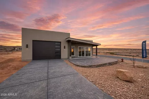 392 Schoppman Ln, Page, AZ 86040