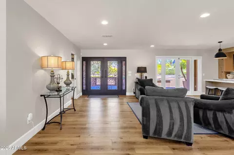 Entry Way - 4139 E Colter St, Phoenix, AZ 85018 photo 1 of 4