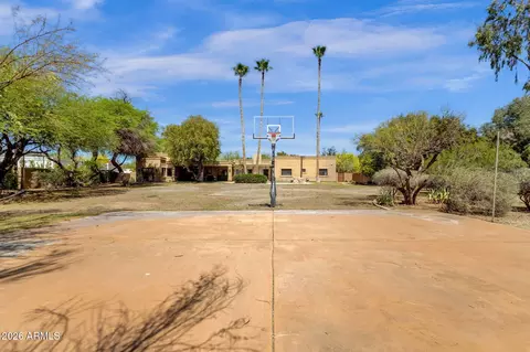 Exterior - 4139 E Colter St, Phoenix, AZ 85018 photo 8 of 14