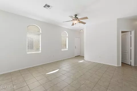 Living - 2250 E Deer Valley Rd #99, Phoenix, AZ 85024 photo 1 of 4