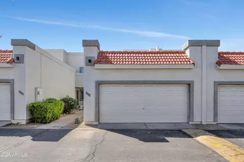 9084 N 47th Ln, Glendale, AZ 85302