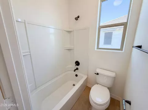 Bath - 1945 E Mia Ln, Gilbert, AZ 85298 photo 5 of 8