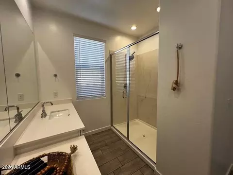 Bath - 4058 E Catclaw St, Gilbert, AZ 85296 photo 4 of 4