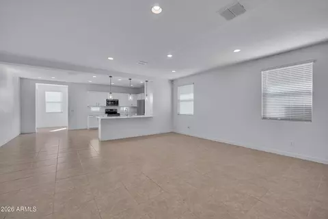 Living - 2701 S Reavis Falls Rd, Apache Junction, AZ 85119 photo 2 of 4