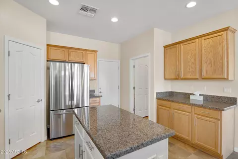 Kitchen - 3586 E Riopelle Ct, Gilbert, AZ 85298 photo 4 of 4