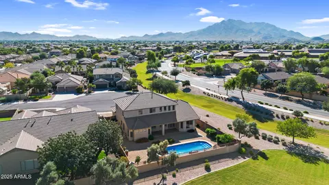 View/Area - 3586 E Riopelle Ct, Gilbert, AZ 85298 photo 9 of 27
