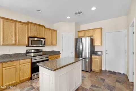 Kitchen - 3586 E Riopelle Ct, Gilbert, AZ 85298 photo 1 of 4