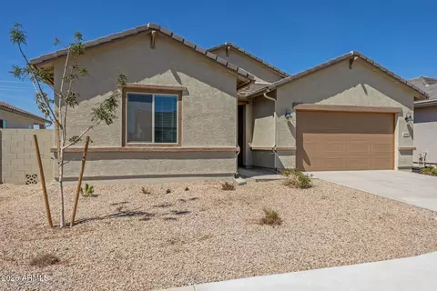 31512 N Hayweather Ln, San Tan Valley, AZ 85143