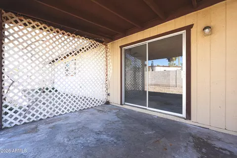Exterior - 120 W 14th Ave, Apache Junction, AZ 85120 photo 4 of 5