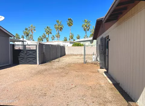 Exterior - 120 W 14th Ave, Apache Junction, AZ 85120 photo 5 of 5