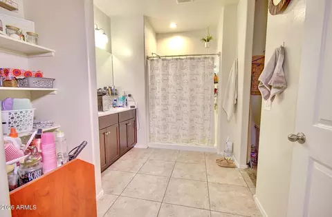 Bath - 4637 W Basil Ave, Coolidge, AZ 85128 photo 1 of 2