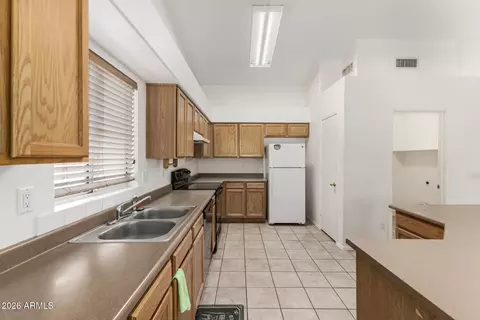 226 W Gail Dr, Gilbert, AZ 85233 photo 12