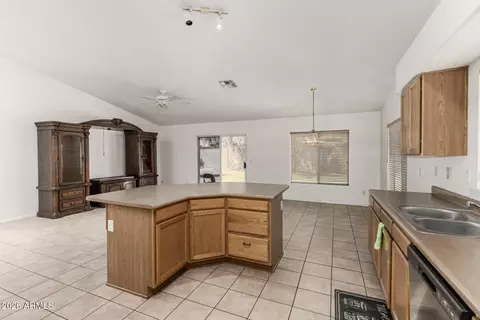 226 W Gail Dr, Gilbert, AZ 85233 photo 13