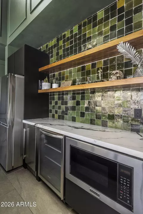 Kitchen - 4334 E Lewis Ave, Phoenix, AZ 85008 photo 10 of 12