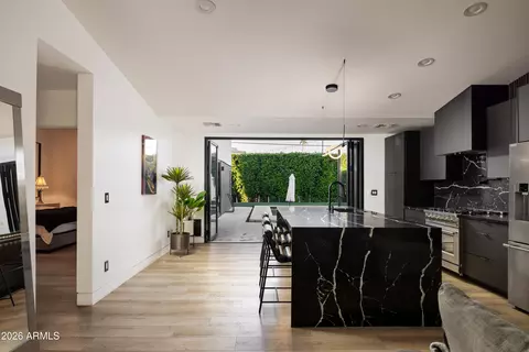 Kitchen - 4334 E Lewis Ave, Phoenix, AZ 85008 photo 11 of 12