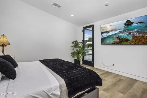 Bedroom - 4334 E Lewis Ave, Phoenix, AZ 85008 photo 8 of 12