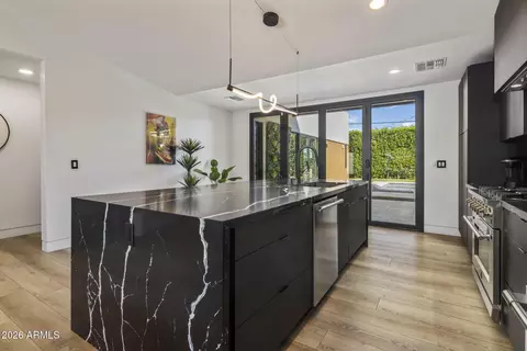Kitchen - 4334 E Lewis Ave, Phoenix, AZ 85008 photo 3 of 12