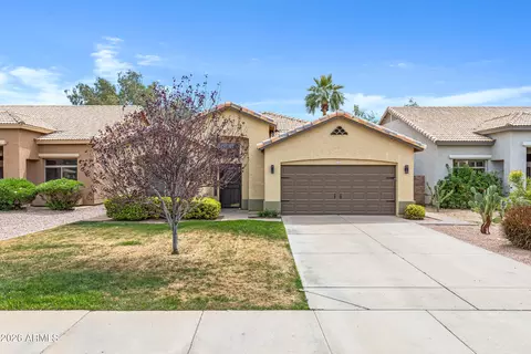 Exterior - 1511 E Black Diamond Dr, Gilbert, AZ 85296 photo 3 of 4
