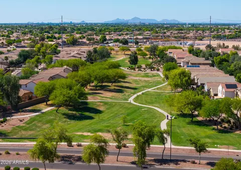 View/Area - 4575 E Waterman St, Gilbert, AZ 85297 photo 2 of 3