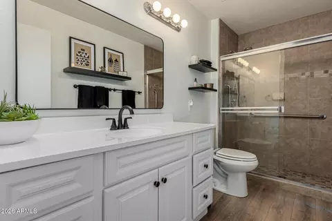 Bath - 7218 E Monte Ave, Mesa, AZ 85209 photo 3 of 3